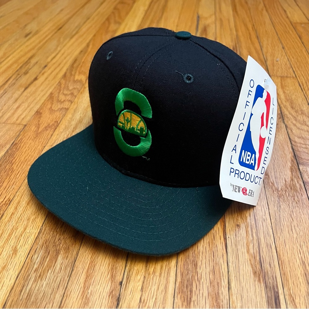 Vtg New Era SnapBack NOS 90s Cap Seattle Supersonics Hat Jersey Deadstock NBA